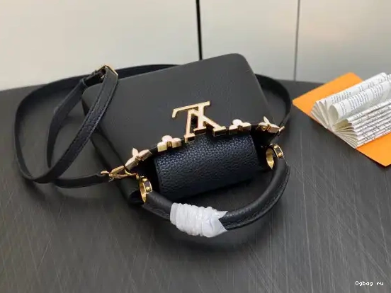 CAPUCINES VUITTON LOUIS BB 0616